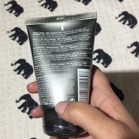 LAST CHANCE FIRM Clinique for Men Face Scrub - Picture 2 of 2